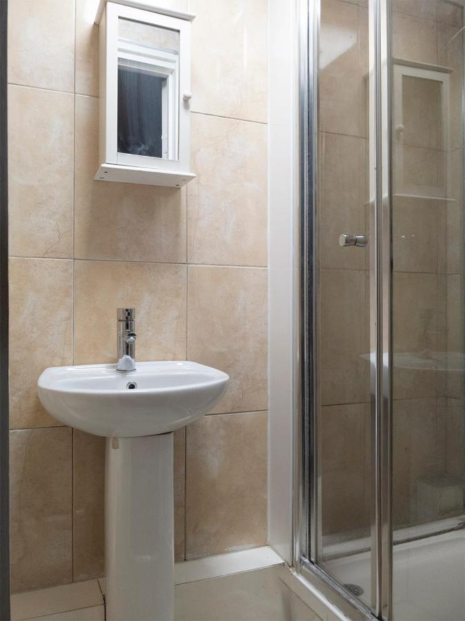 145 Burnley Road Apartment ลอนดอน ภายนอก รูปภาพ