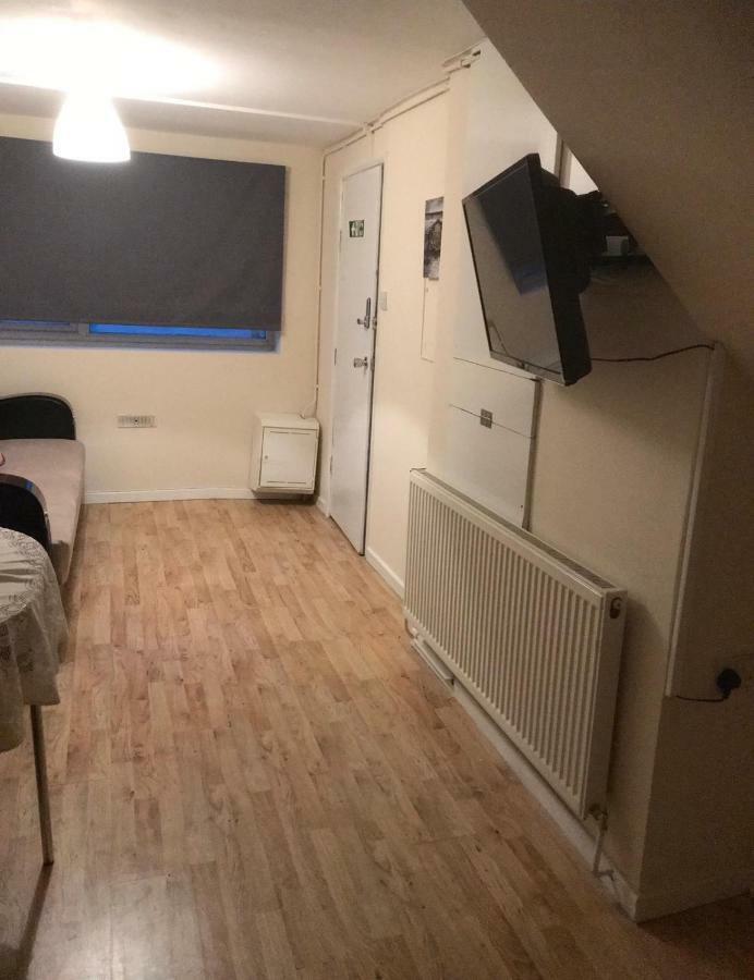 145 Burnley Road Apartment ลอนดอน ภายนอก รูปภาพ