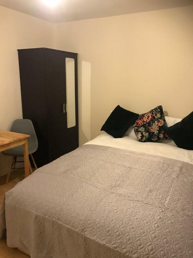 145 Burnley Road Apartment ลอนดอน ภายนอก รูปภาพ