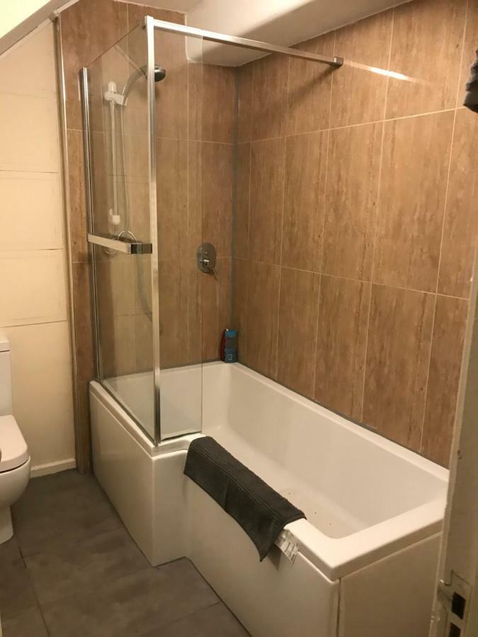 145 Burnley Road Apartment ลอนดอน ภายนอก รูปภาพ